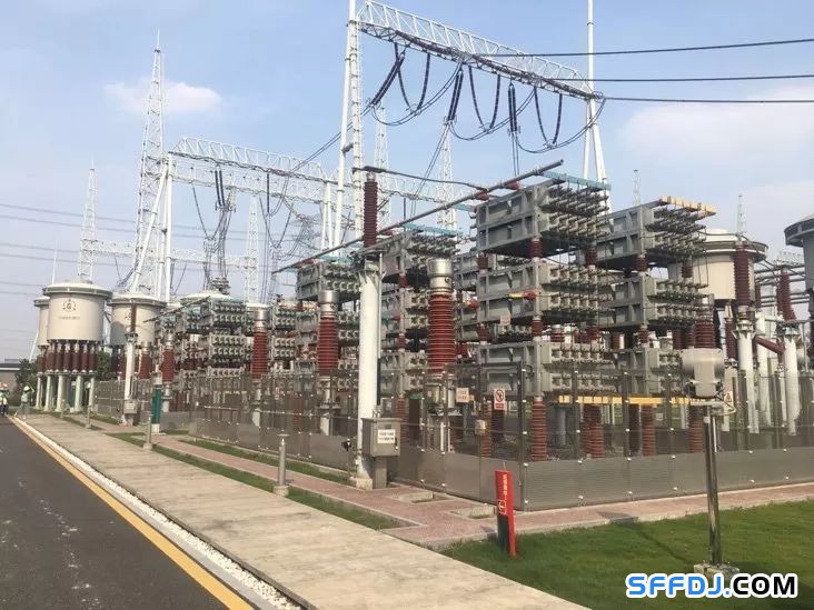 特高壓電網：直流電和交流電的和諧樂章