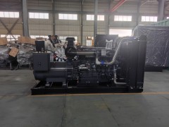 上柴動(dòng)力300千瓦柴油發(fā)電機(jī)組,柴油機(jī)型號(hào)SC12E480D2配套悅成發(fā)電機(jī)